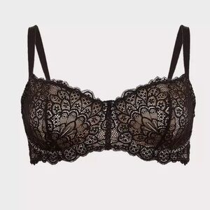 Chic Black Lace Underwire Bra
